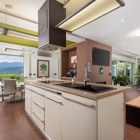 Vista By Interhome * מטולי