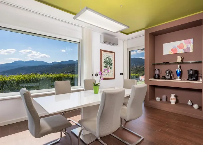 Vista By Interhome * マトゥリ