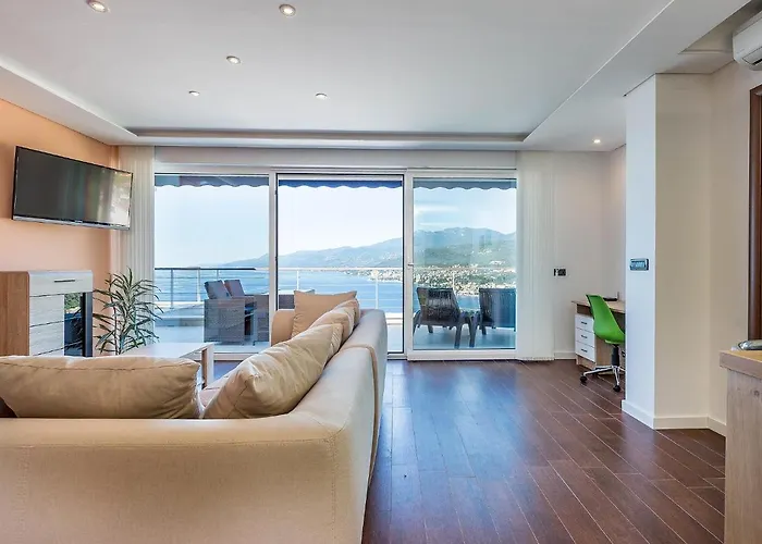 וילה Vista By Interhome מטולי